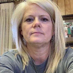 Meet your Posher, Angie